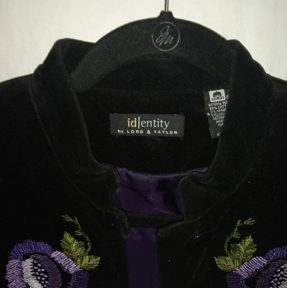 Coat - Picture 2 of 3